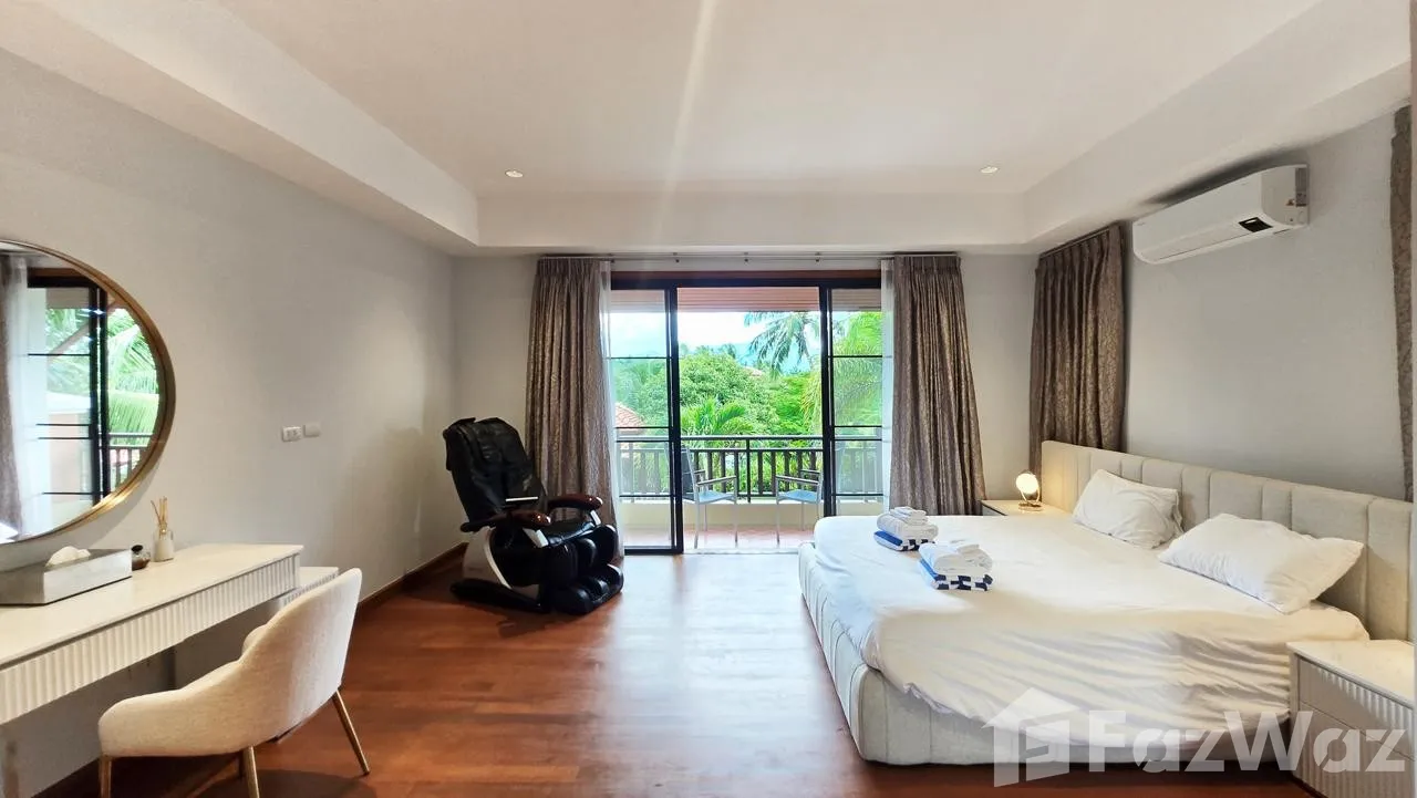 picture Spacious 5-Bedroom Villa on a Large Plot in Laguna 6763003 - 12/48