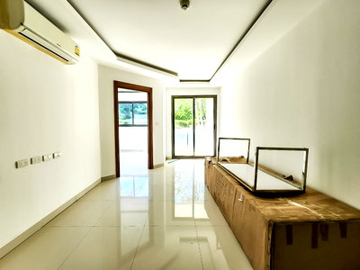 Condos for sale : 1 Bedroom Condo for Sale Laguna Beach Resort 3 Maldives