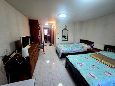 Condos for sale 700 Year Sports Arena Chiang Mai : Nakornping Condo For Sale! Near Maya mall , Nimman  1 km.