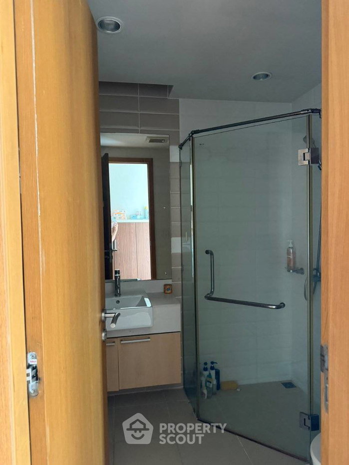 picture 2-BR Condo at Circle Condominium near MRT Phetchaburi (ID 3296410) - 9/11