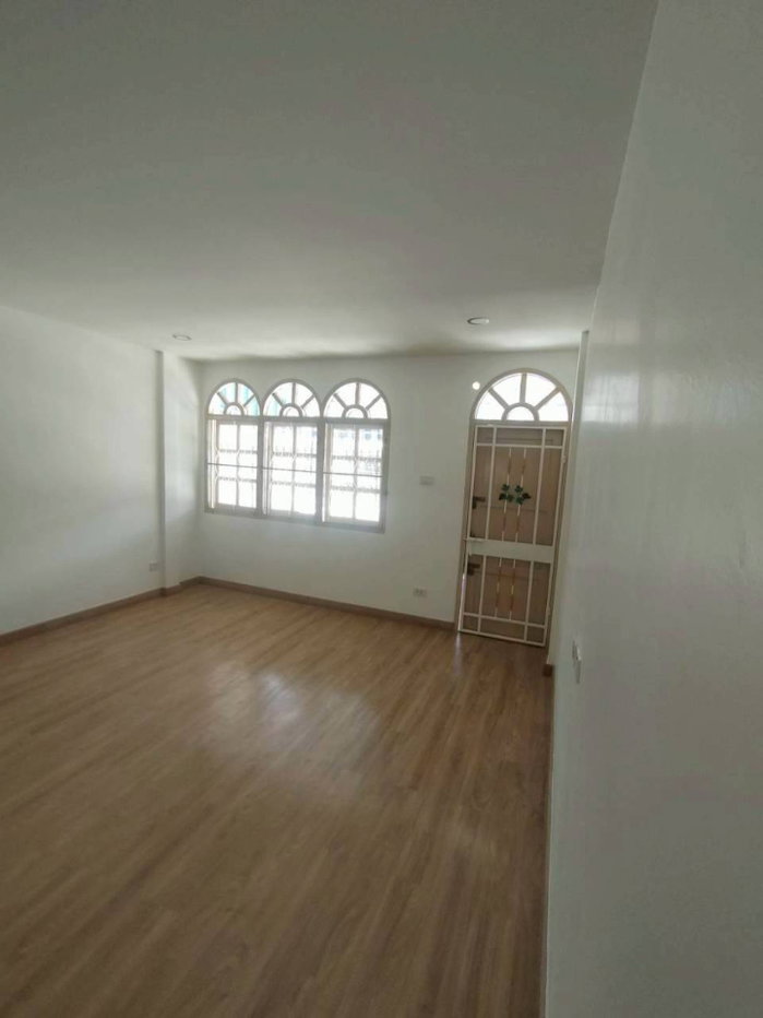 รูป SNT1863.3 ล้าน! ได้บ้าน 2 ชั้น ใกล้รถไฟฟ้า–เดอะมอลล์บางกะปิ** 🏡 **หมู่บ้านเสนาวิลล่า 84* - รูปที่ 2/5