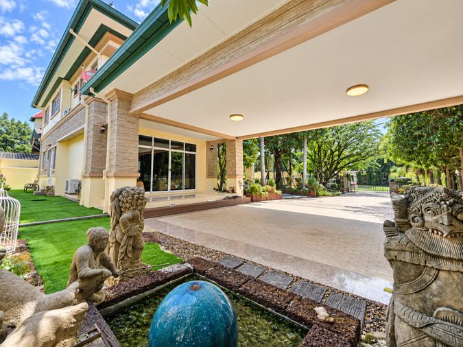 4-bed house for sale, 382 sqm, 190.2 sq wah, Ladawan Pinklao - Petchkasem