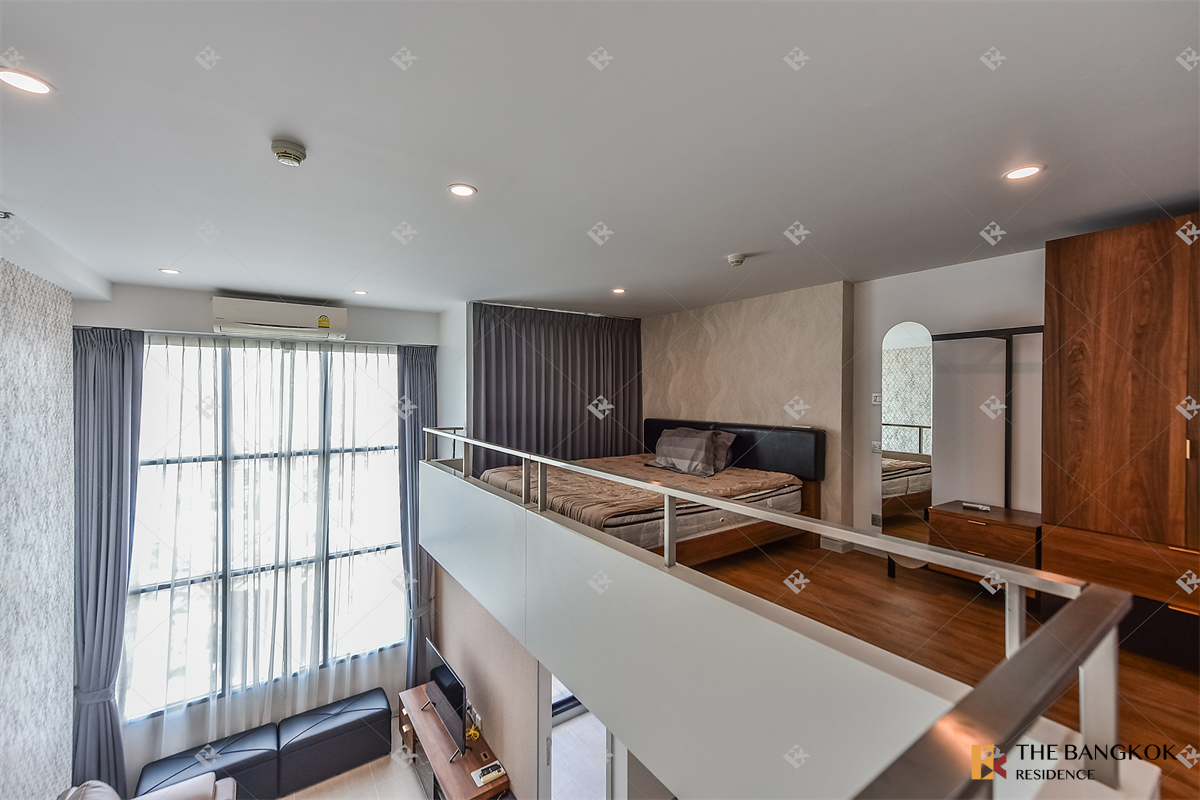 picture Beautiful Room, Good Condition KnightsBridge Prime Sathorn - 10/10