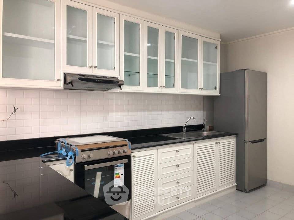 รูป คอนโด 2-ห้องนอน ที่ เลอ พรีเมีย 1 คอนโดมิเนียม ใกล้ MRT สุขุมวิท (ID 3297773) - รูปที่ 3/14