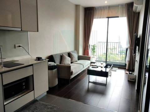 For rent condo C EKKAMAI Building 1, Floor 18,1 bed room, Room size 35.00 sqm