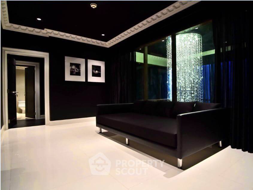 รูป คอนโด 2 ห้องนอน ขนาด 136 ตร.ม. The Emporio Place ใกล้ BTS พร้อมพงษ์ (ID 362957) - รูปที่ 2/21