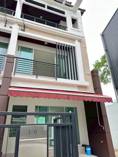 รูปภาพ 3-story townhouse for rent, Baan Klang Muang, Rama 3–Rat Burana. House near the center | Very good location (TH6933)