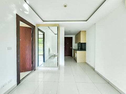1 Bedroom Condo for Sale Laguna Beach Resort 3 Maldives
