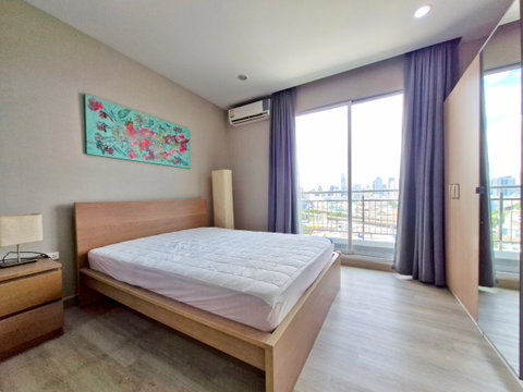 9844, 1 Br. condo for rent at Supalai Lite Sathorn-Charoenrat.