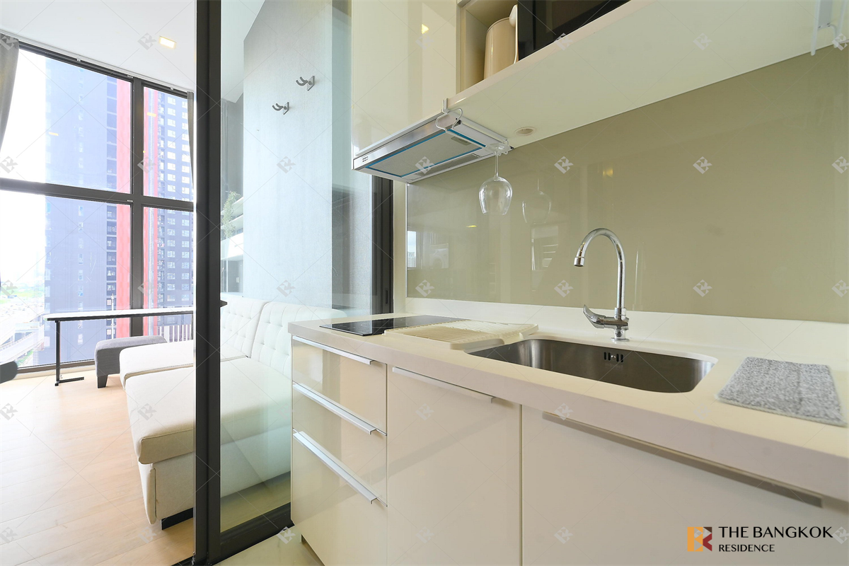 picture Chewathai Residence Asoke High-potential Location, Convenient Travel - 6/10