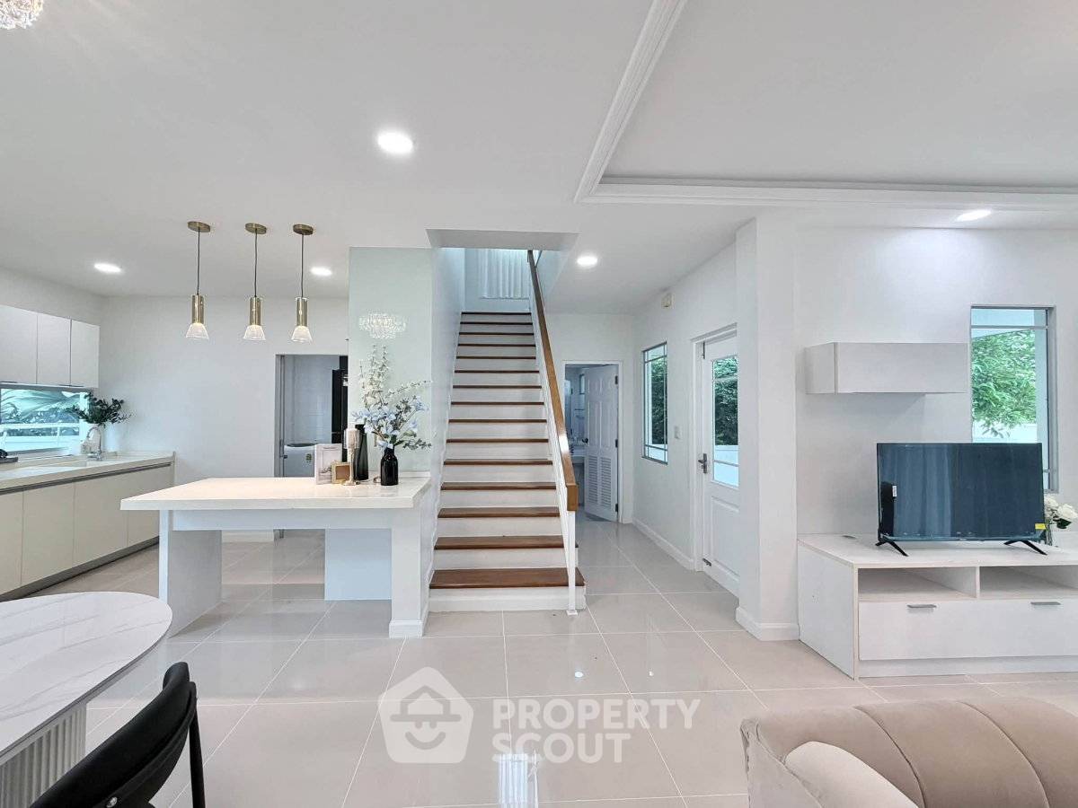 picture Spacious 4-BR House, Manthana Onnut-Wongwan 2, Prawet (ID 3296283) - 17/22