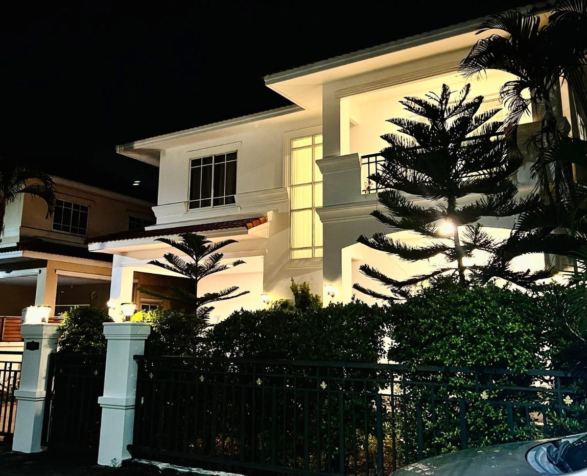 รูป 🏡✨ ให้เช่าบ้านเดี่ยว 2 ชั้น นลินวิลล์ 5 | สวนสไตล์อังกฤษ ใกล้กรุงเทพกรีฑาตัดใหม่ - รูปที่ 18/18