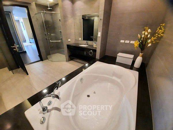 รูป 3 ห้องนอน ขนาด 268 ตารางเมตร ที่ La Royale Beach Condo พัทยา (ID 3296744) - รูปที่ 7/17