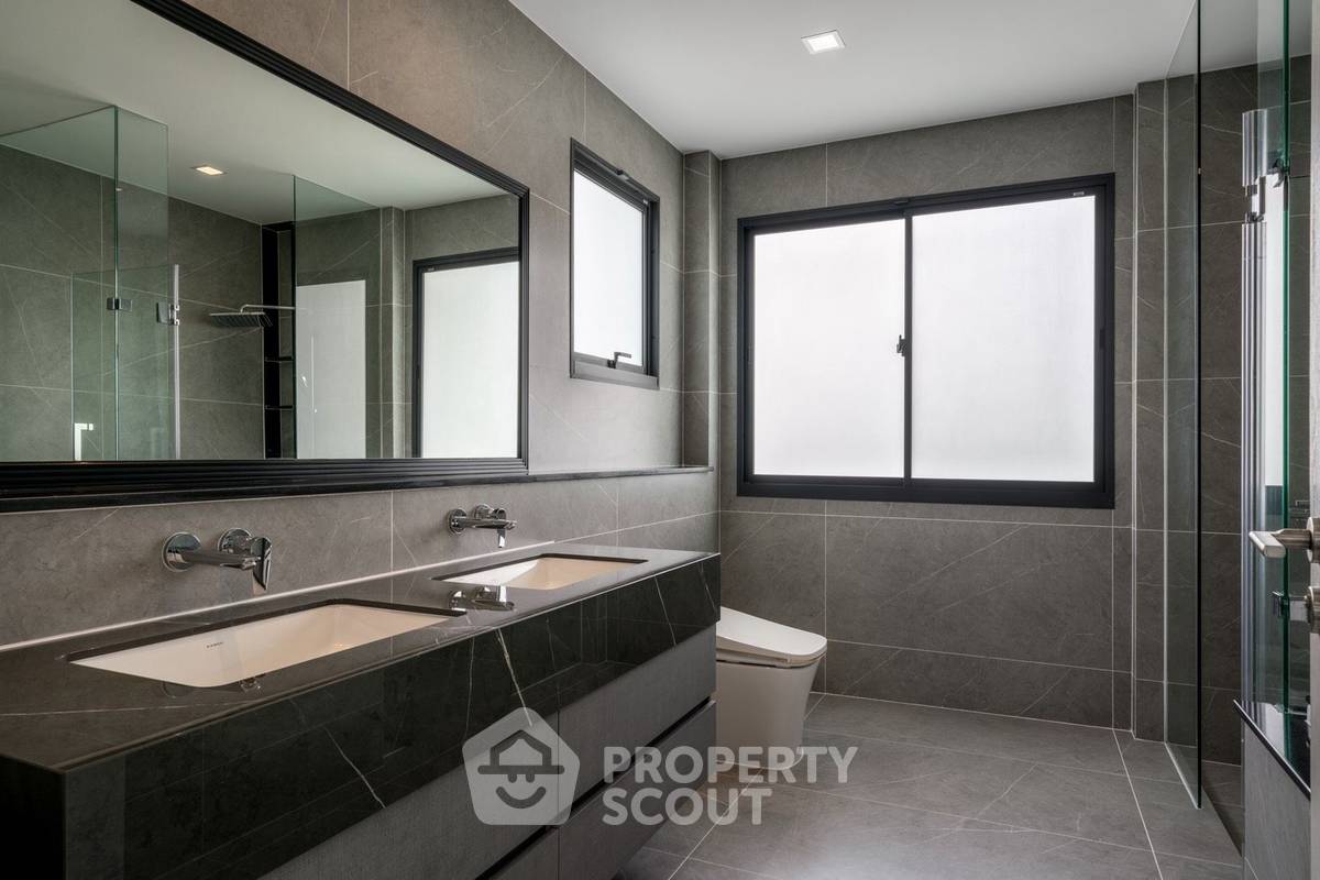 รูป บ้าน 4 ห้องนอน ขนาด 510 ตร.ม. ขายที่ Grand Bangkok Boulevard Sukhumvit – Srinakarin (ID 3298186) - รูปที่ 11/33