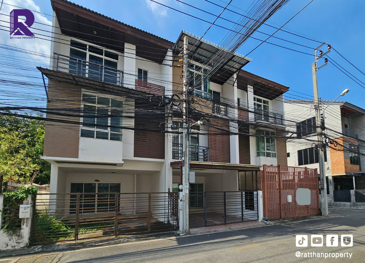 รูป ขายทาวน์โฮม 3.5 ชั้น เดอะ รูฟ แจ้งวัฒนะ (The Roof Cheangwattana) ราคาถูกที่สุด ใกล้เซ็นทรัลแจ้งวัฒนะ - รูปที่ 2/33