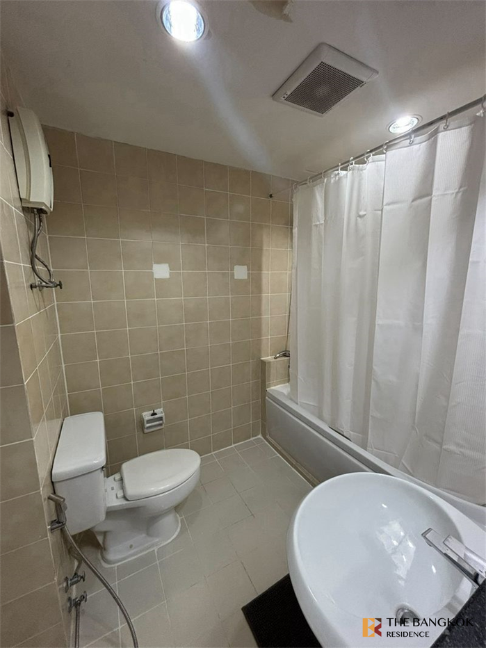 picture Waterford Diamond Ready-to-move-in Condo, Great Value - 7/10