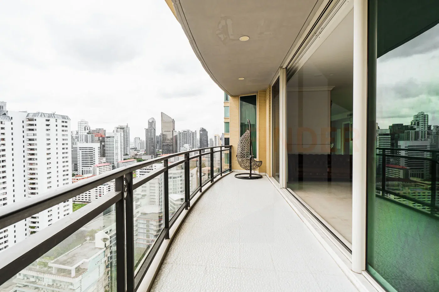 picture Royce Private Residence HF-10287 4 bedrooms, for sale - 24/26