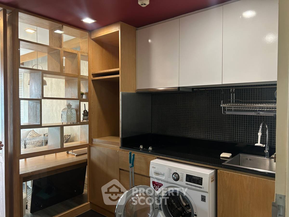picture 1-BR Condo at Vertiq Rama 4–Siam near MRT Sam Yan (ID 2086146) - 10/20