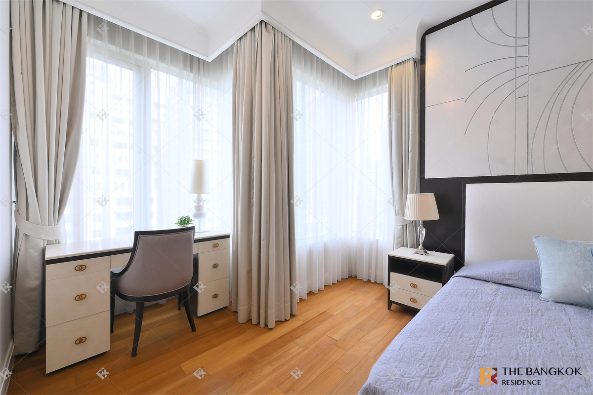 picture Q Langsuan near BTS Ratchadamri Best Location Condo for City Dwellers - 10/10