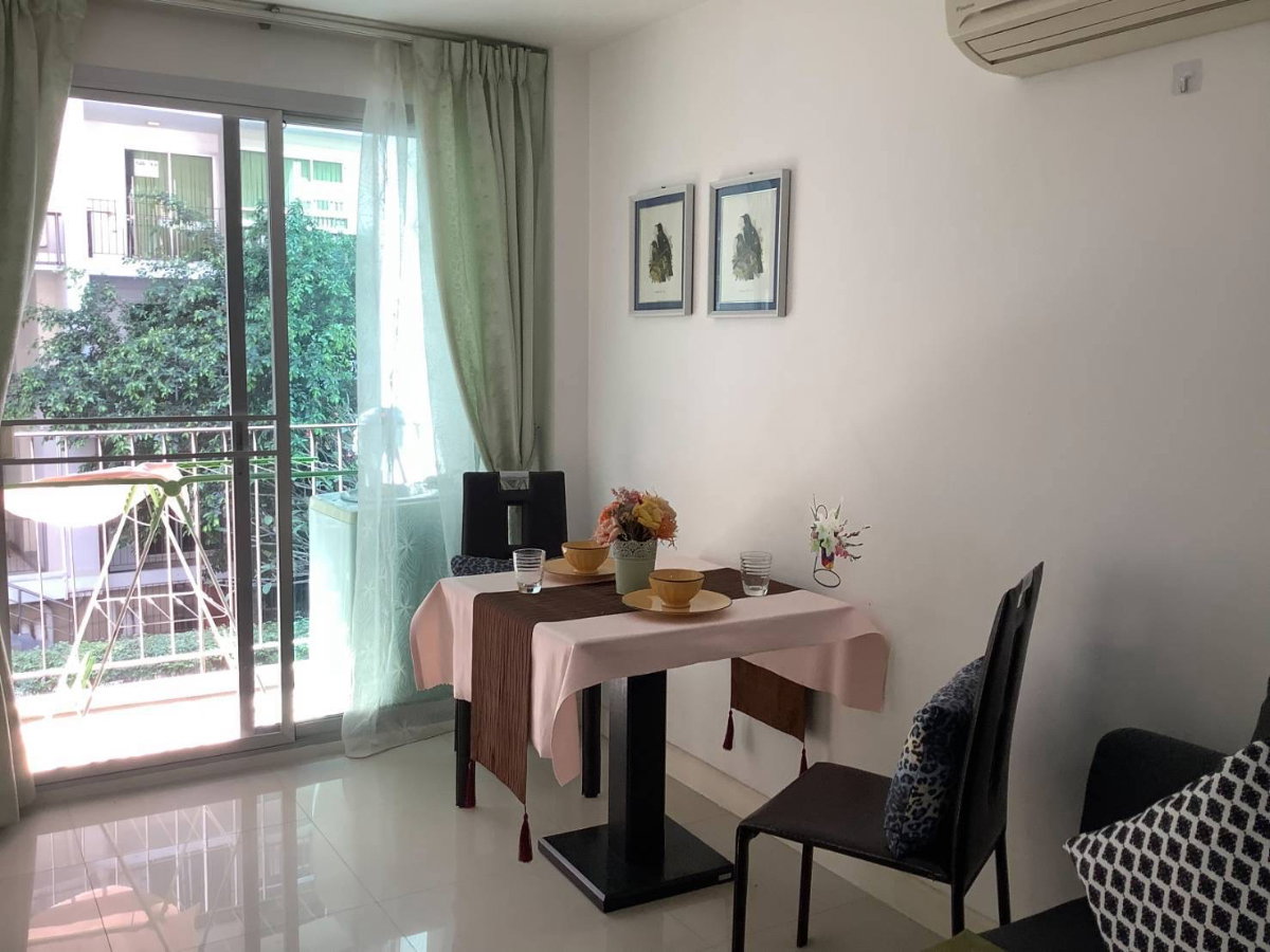 picture Shock price for rent at The Clover thonglor - 3/12