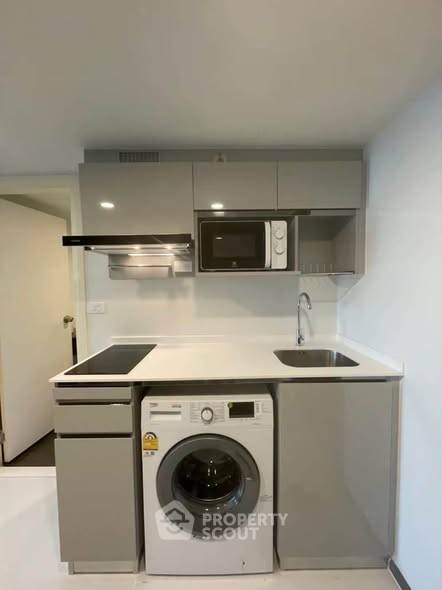 picture 1-BR At KnightsBridge Space Rama 9 Near MRT Phra Ram 9 (ID 3297214) - 4/8