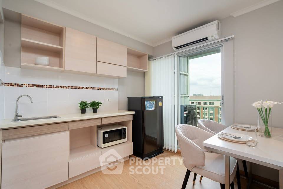 picture 1-BR Condo at Lumpini Place Ratchayothin near BTS Ratchayothin (ID 3301755) - 7/14