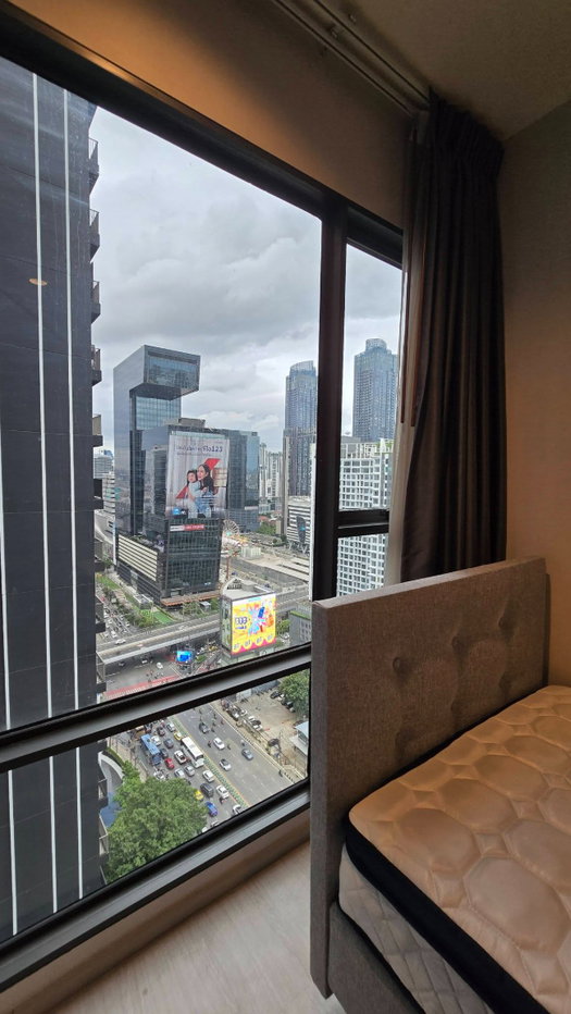 picture Rhythm Asoke | Corner 2BR 42 SQ.M. | 27F | Near MRT | 29K - 5/9