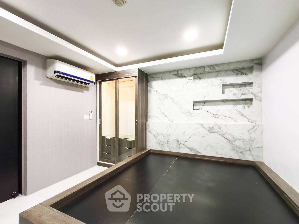 picture 1-BR Condo at The Kris Extra 4 near MRT Sutthisan (ID 3293747) - 11/18