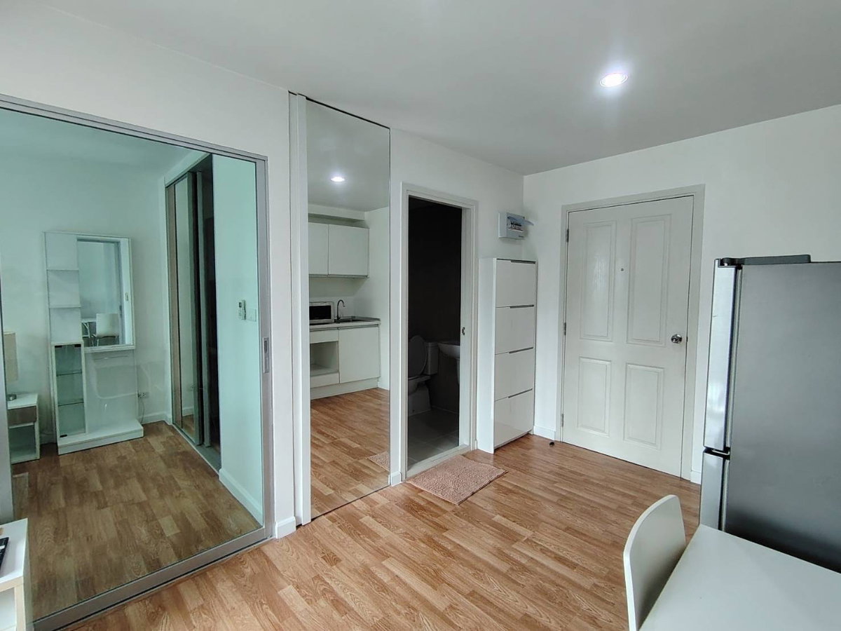 picture Urgent Sale! The Parkland Condo - 5/20