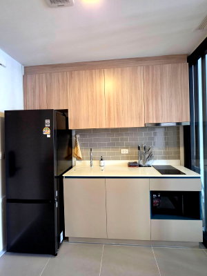 Condos for rent : Xt Phayathai 1 Bed 43 sqm Floor 27 Fully Furnished Internet Rent