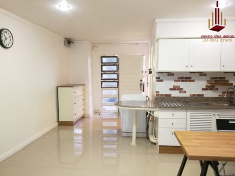 ✨ For Sale : Supalai Place Sukhumvit 39 Condo ✨ 💰 Only 3,600,000 THB
