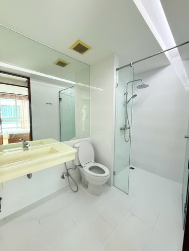 Studio condo for rent, 28.5 sqm, Emerald Residence Ratchada