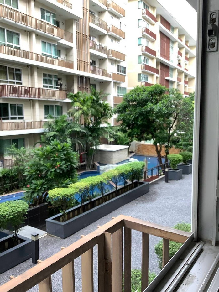 picture Shock price for rent at The Clover thonglor - 10/12