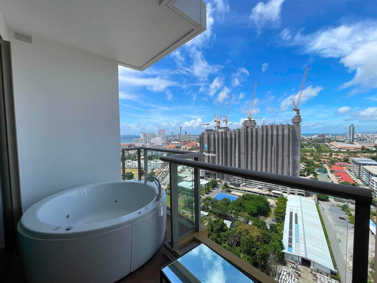 รูป For rent The Riviera Ocean Drive with Jacuzzi on balcony - รูปที่ 37/62