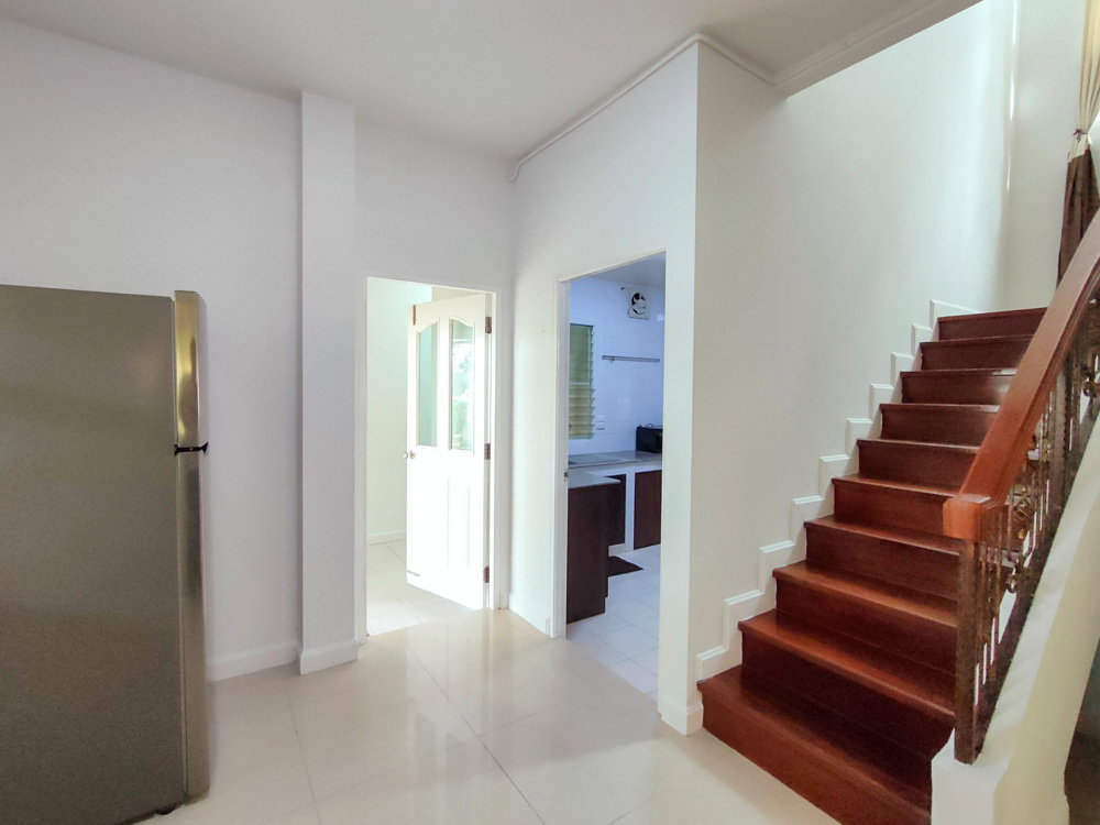 รูป บ้าน 2 ชั้นให้เช่า ติดป่าดอยสุเทพ วิวภูเขา | น้ำแพร่ หางดง เชียงใหม่ บ้านในโครงการหรู • ฟังก์ชันครบ • เฟอร์นิเจอร์ครบ • มีส่วนกลาง - รูปที่ 27/30