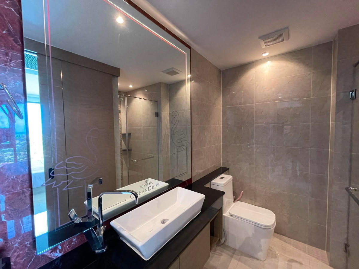 รูป For rent The Riviera Ocean Drive with Jacuzzi on balcony - รูปที่ 24/62