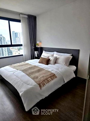 Condos for sale : 1-BR Condo at Ideo Phaholyothin Chatuchak near BTS Saphan Khwai (ID 3302867)
