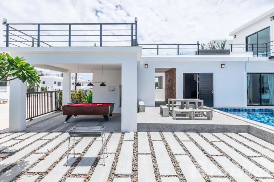 picture Elegant 3-Bedroom Pool Villa with Panoramic Mountain Views 6770438 - 4/18