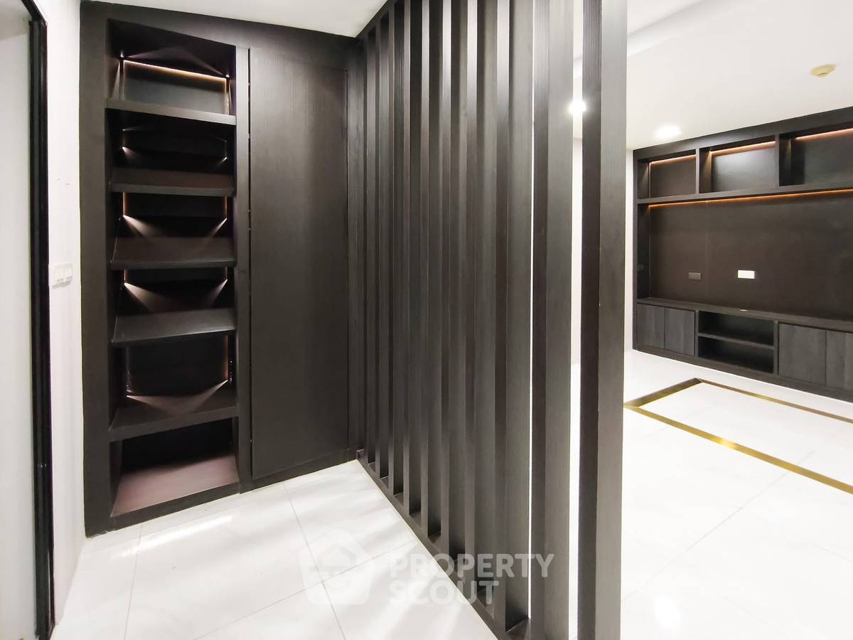 picture 1-BR Condo at The Kris Extra 4 near MRT Sutthisan (ID 3293747) - 3/18