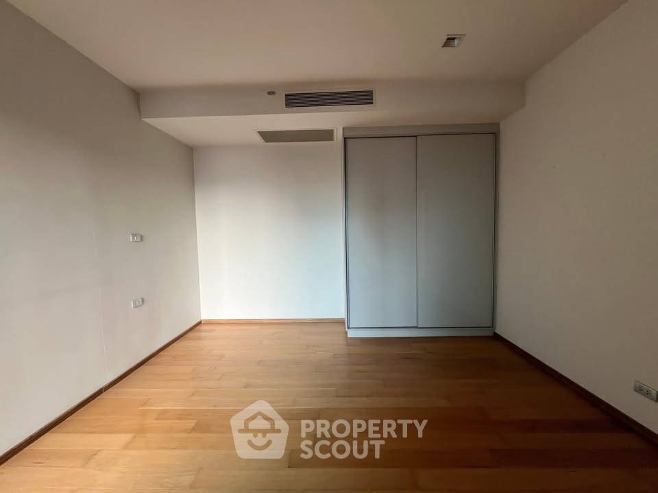 รูป คอนโด 3-ห้องนอน ที่ ไฮด์ สุขุมวิท 13 คอนโดมิเนี่ยม ใกล้ BTS นานา (ID 3301119) - รูปที่ 31/48
