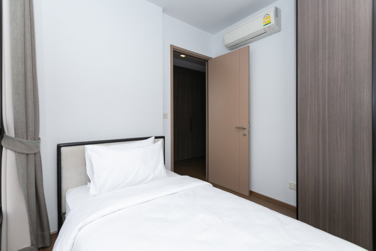 picture The Line Sukhumvit 71 2 bedrooms Conner Unit - 8/11