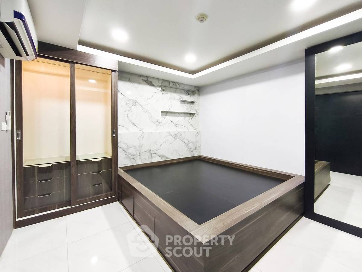 picture 1-BR Condo at The Kris Extra 4 near MRT Sutthisan (ID 3293747) - 8/18