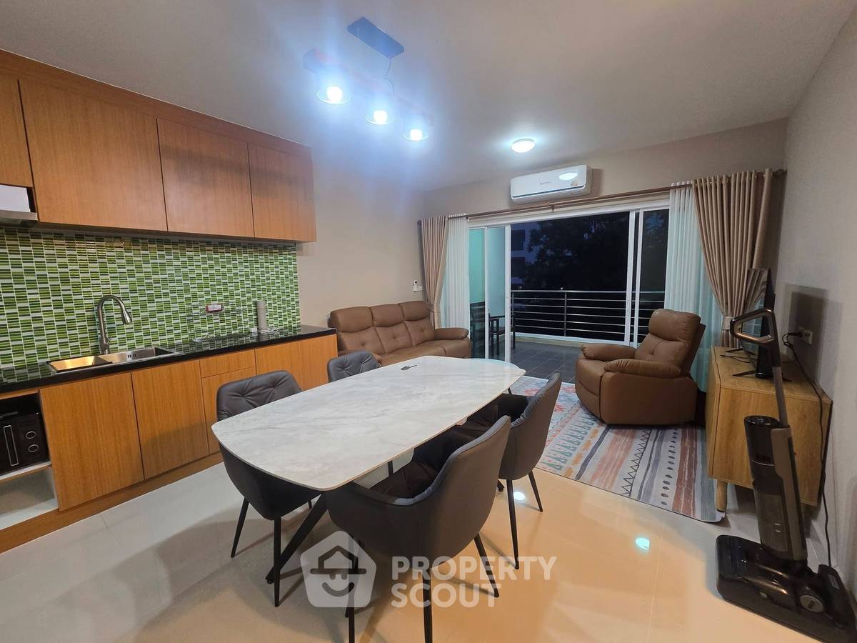 รูป คอนโด 2-ห้องนอน ที่ วงศ์อมาตย์ ไพรเวซี่ รีสอร์ท แอนด์ เรสซิเดนซ์ ใกล้ ชายหาดนาเกลือ (ID 3298597) - รูปที่ 1/10