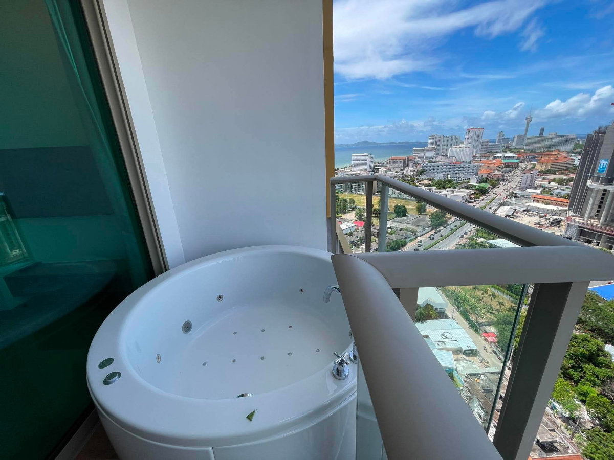 รูป For rent The Riviera Ocean Drive with Jacuzzi on balcony - รูปที่ 34/62