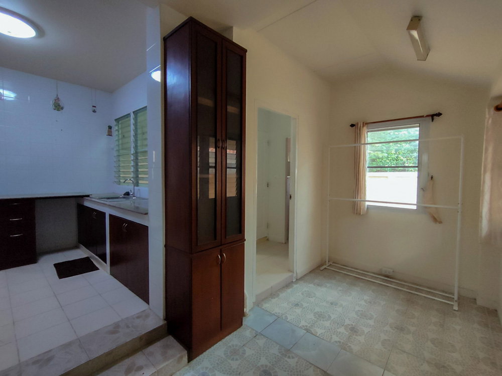 รูป บ้าน 2 ชั้นให้เช่า ติดป่าดอยสุเทพ วิวภูเขา | น้ำแพร่ หางดง เชียงใหม่ บ้านในโครงการหรู • ฟังก์ชันครบ • เฟอร์นิเจอร์ครบ • มีส่วนกลาง - รูปที่ 26/30