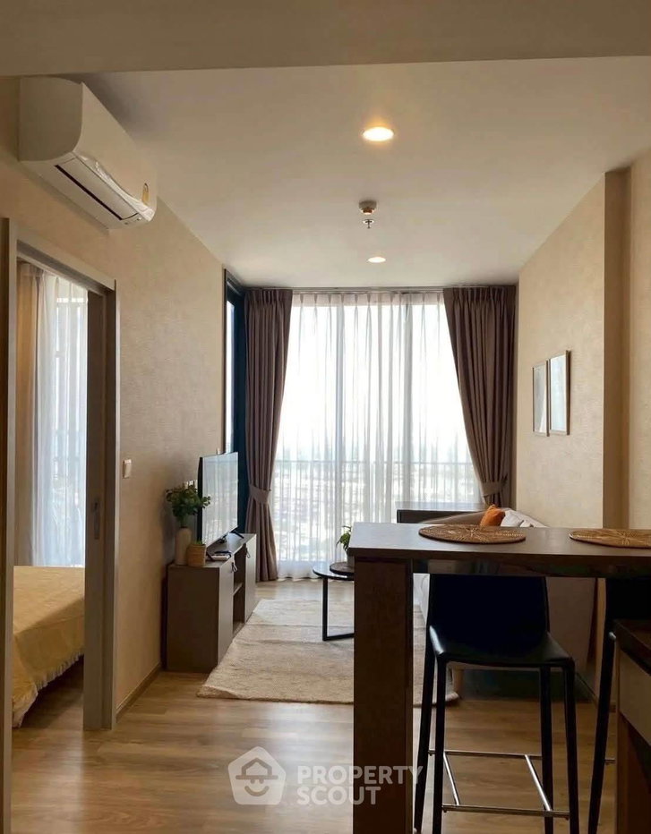 รูป ชั้น 44 ห้องนอน 1 ห้อง Oka Haus Sukhumvit 36 ใกล้ BTS ทองหล่อ (ID 3298598) - รูปที่ 2/5