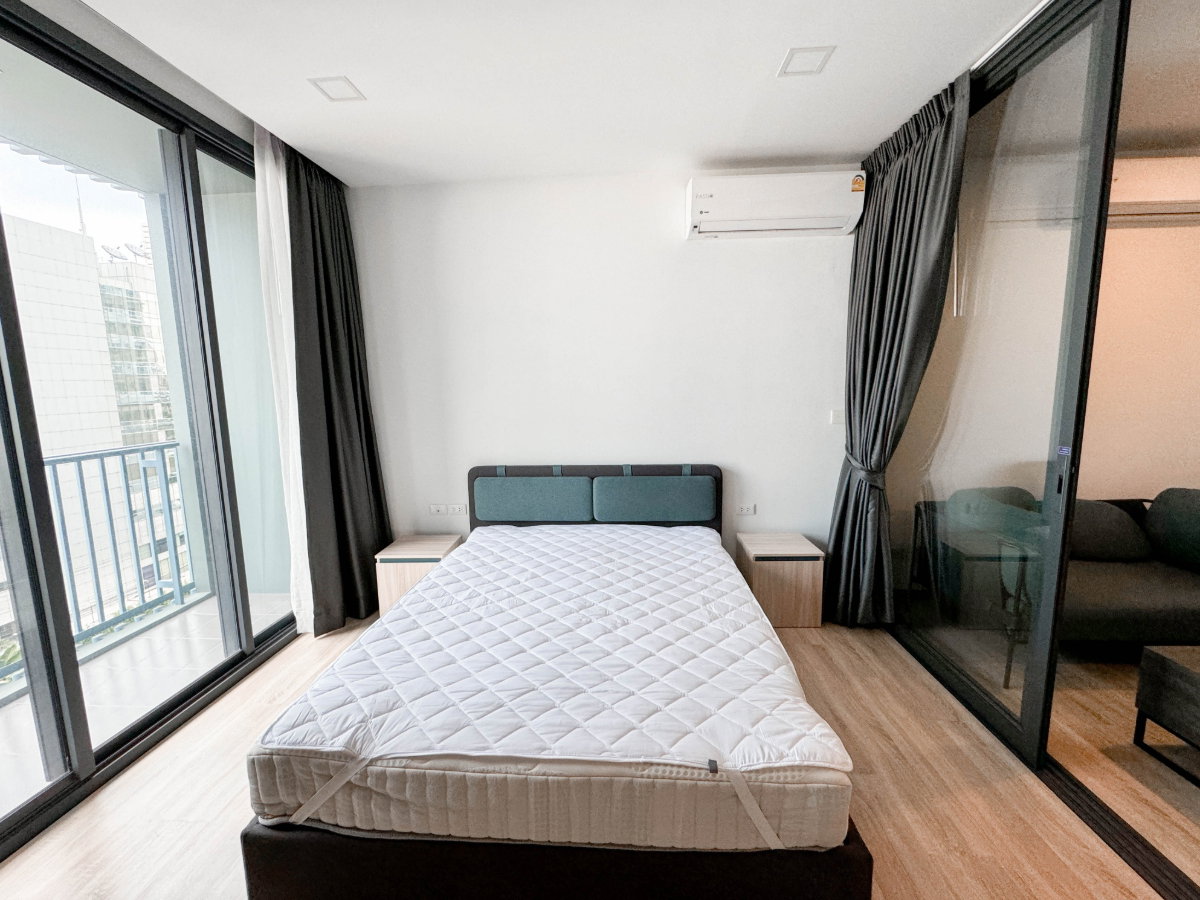 picture XT Phayathai 1 bedroom 40 sq.m. Conner Unit Special Price - 6/13
