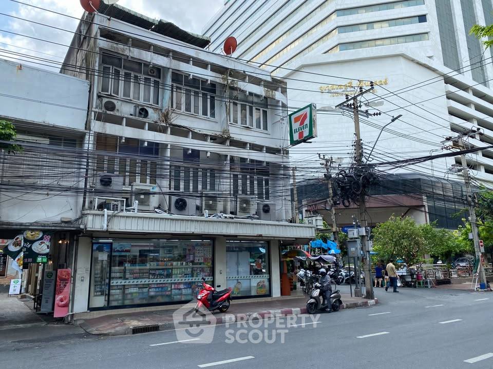 รูป คอนโด 1-ห้องนอน ที่ สุรวงศ์ ซิตี้ รีสอร์ท คอนโดมิเนียม ใกล้ MRT สามย่าน (ID 3300659) - รูปที่ 23/26