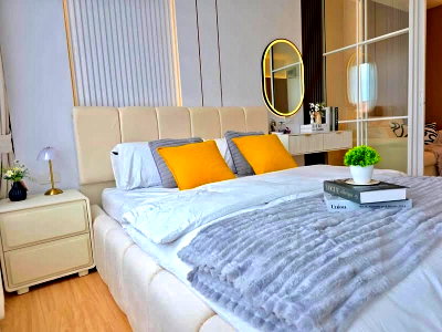 Condos for sale : For Sell Nice Renovate room ready to move in