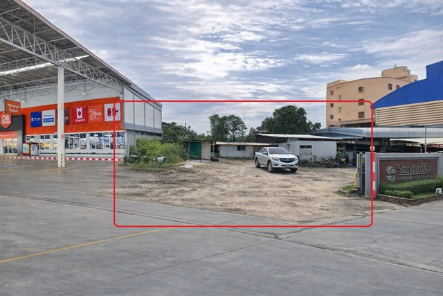 รูป จุฬารัตน์ 3 อินเตอร์ 200 ม. ดูโฮม เทพารักษ์ 650 ม.ที่ดินให้เช่าบางพลี 175 ตร.ว. 700 ตร.ม. ตรงข้ามโรงแรมเลอทาน่า ทำเลติดถนนเทพารักษ์ - รูปที่ 1/8